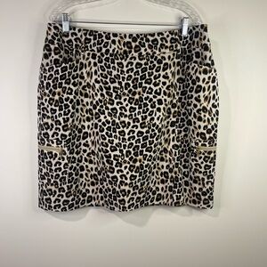 Zenergy by Chico’s Chic Leopard print‎ skirt/shorts